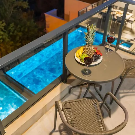 Heri I Lueks I Infinity Pool * Kaş